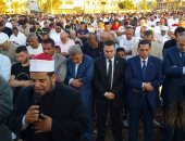 بالصور.. الآلاف يؤدون صلاة عيد الفطر المبارك فى بورسعيد