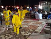 بالصور .. محافظ بنى سويف يشارك المواطنين فرحتهم بالعيد بنادى الإدارة المحلية