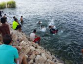 بالصور.. أهالى البلينا وطما يصنعون بهجتهم.. نيل سوهاج يتحدى مصايف الغردقة