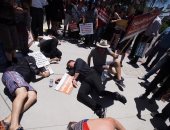 مظاهرات فى كاليفورنيا ضد إلغاء نظام الرعاية الصحية "أوباماكير"