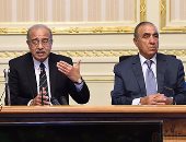 الحكومة تعلن تفاصيل تحريك أسعار الوقود.. رئيس الوزراء: الخطوة جاءت لتصحيح مسار الدعم والمرحلة لا تتحمل التأجيل.. تكليف المحافظين بالمتابعة لمنع استغلال السائقين.. وزير البترول: القرار يوفر للدولة 40 مليار جنيه