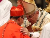 بالصور.. بابا الفاتيكان يرقى 5 من الكهنة الروم الكاثوليك لرتبة الكاردينال