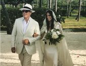 ابنة المصمم تومى هيليفيجر تتزوج بفستان زفاف اشتركت فى تصميمه مع والدها