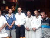 محافظ القليوبية يتلقى أعضاء جمعية الصم والبكم بمكتبه 