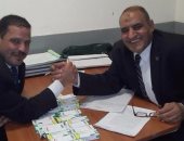 جمارك مطار القاهرة تحبط محاولة تهريب كمية من الأقراص المخدرة