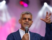 بالصور.. عمدة لندن يشارك مسلمى بريطانيا فى احتفالية العيد بساحة ترافلغار