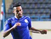 شاهد صور توقيع إسلام محارب للأهلي 