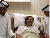 إصابة أمير قطر السابق بكسر فى الساق.. ومغردون: ذنب العرب