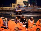 بالصور.. انقاذ 163 مهاجرا غير شرعيا بينهم 50 طفل قبالة السواحل الإسبانية