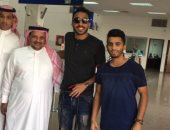 شاهد.. كهربا يصل جدة وسط استقبال جماهيرى حافل