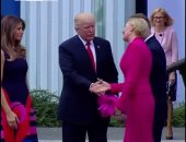 بالفيديو.. رئيس بولندا يكشف حقيقة تجاهل زوجته مصافحة دونالد ترامب