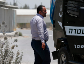 بالصور.. محاكمة مؤسس حركة "شباب ضد الاستيطان"  أمام محكمة عسكرية إسرائيلية