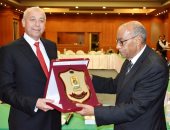 بالفيديو والصور ..محافظ أسوان يشهد حفل تكريم المستشار حسين عبده رئيس هيئة قضايا الدولة