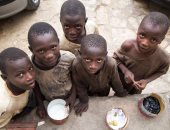 منظمة أنقذوا الطفولة: أكثر من نصف أطفال العالم تهدر طفولتهم بسبب الفقر