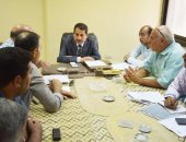 سكرتير محافظة سوهاج يعقد اجتماعا لمناقشة معوقات كوبرى جرجا العلوى