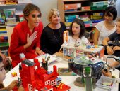 بالصور.. ميلانيا ترامب تزور أحد مستشفيات الأطفال فى باريس