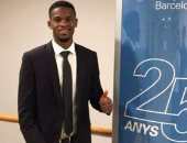 شاهد.. سيميدو فى برشلونة للخضوع للكشف الطبى