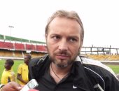 ديسابر يحذر لاعبى الإسماعيلى من رأس "بانسيه" فى مواجهة المصرى