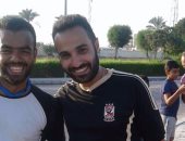 الفنان أحمد فهمى يؤازر الأهلى أمام الزمالك فى قمة برج العرب