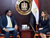 سحر نصر تبحث مع مدير "الفاو" بمصر تنظيم منتدى الاستثمار الزراعى نهاية العام