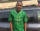 شاهد.. أجاى مهاجم الأهلى بـ "الزى النيجيرى" 