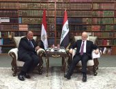 بالصور.. سامح شكرى لرئيس البرلمان العراقى: مصر تدعم جهود تحقيق المصالحة الوطنية
