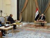 سامح شكرى يبحث مع الرئيس العراقى تداعيات التدخلات التركية فى المنطقة