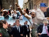 حصاد العالم.. "بالصور" مواطنو القدس يواصلون اعتصامهم أمام الأقصى.. وتمديد حالة الطوارئ بكندا بسبب الحرائق..إضراب عمال المطاعم والفنادق بأثينا ومعارضة فنزويلا تنظم إضرابا عاما