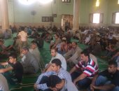 بالصور .. وصول جثمان شهيد حادث الفيوم الإرهابى لتشييعه بمسقط رأسه فى الدقهلية