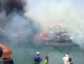 الجزيرة تواصل تضليلها بالتعتيم على حرق 14 قاربا إيرانيا فى احتجاجات العمال