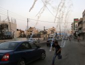 بالصور.. إصابة 6 فلسطينيين فى مواجهات مع الاحتلال بمخيم قلنديا شمال القدس