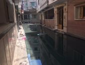 بالصور.. مياه الصرف تغرق شوارع "شبرا ملكان" بالمحلة الكبرى