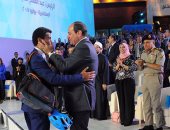 بالصور.. مؤتمر الشباب يعرض أغنية "مصر 2030" بحضور الرئيس السيسى