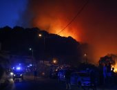بالصور.. اندلاع حريق هائل فى جزيرة كورسيكا الفرنسية وإجلاء مئات السكان