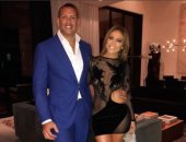 فيديو.. شاهد كيف يدعم أليكس رودريجيز صديقته جنيفر لوبيز باستمرار