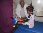 توقيع الكشف على 1533مريضًا بالقافلة الطبية بقرية السوالم بكفر سعد بدمياط