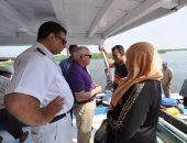 بالصور.. محافظ بورسعيد: صرف 3 آلاف جنيه لكل مركب شراعى ببحيرة المنزلة