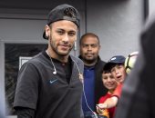 نيمار لـ لاعبى برشلونة: "اهدأوا أنا قادم إليكم"