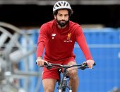 بالصور.. محمد صلاح يشارك فى مران ترفيهى مع نجوم ليفربول