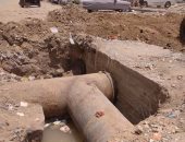 تغيير مواسير المياه بمدينة الطود للبدء فى خطة رصف شارع البحر جنوب الأقصر
