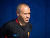 رسميا.. إنييستا خارج قائمة برشلونة لمواجهة ريال مدريد فى الكلاسيكو