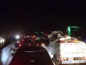 قارئ يرصد تكدس مرورى على محور سعد الدين الشاذلى بعد حادث سير