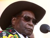 بالصور.. رئيس زيمبابوى: صحتى جيدة ولن أترك الحكم