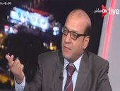 خبير اقتصادي: القيادة السياسية موقنة أن الاقتصاد لن ينهض إلا بالمصريين