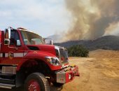 بالصور.. حرائق الغابات تهدد مئات المنازل فى ولاية كاليفورنيا