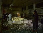 بالصور..ارتفاع حصيلة ضحايا تفجير مسجد بأفغانستان لـ30 قتيلا و63 مصابا  