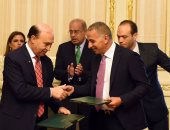 رئيس الوزراء يشهد توقيع عقود تطوير المنطقة الاقتصادية بقناة السويس 