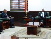 نائب البشير يطلب من شكرى الاستمرار فى الاجتماعات الدورية لدفع العلاقات للأمام