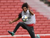 أرسنال يحفز محمد الننى قبل مواجهة تشيلسى