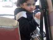 محافظ الشرقية يطمئن على حالة طفل تعرض لإهمال طبى ويحيل الطبيب للنيابة  